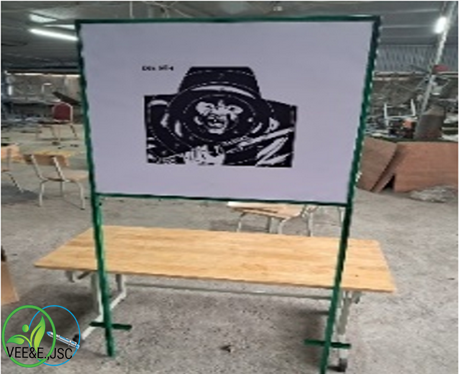 Khung và mặt bia số 4